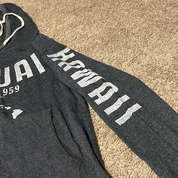 Kauai Hawaii Charcoal Hoodie, size small - Picture 2 of 4